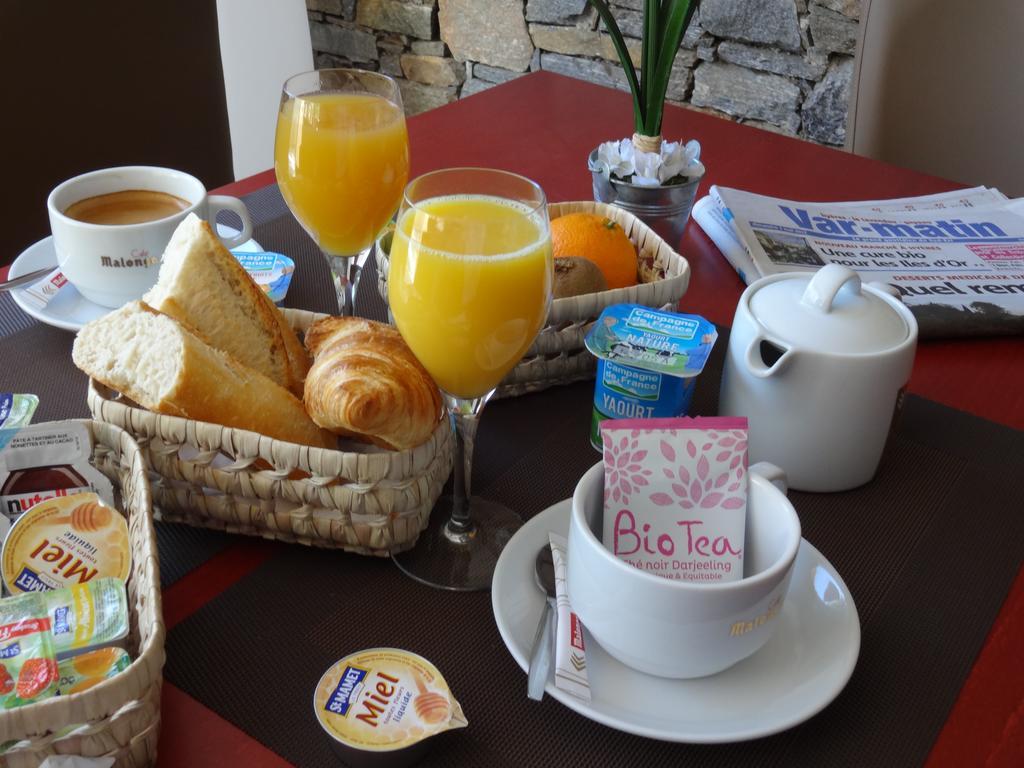 Auberge Du Cap Negre Le Lavandou Eksteriør billede